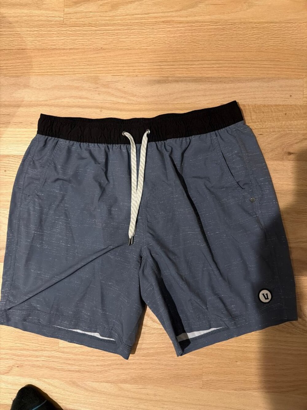 Vuori Kore Shorts 7" Lined Gray Mens Large